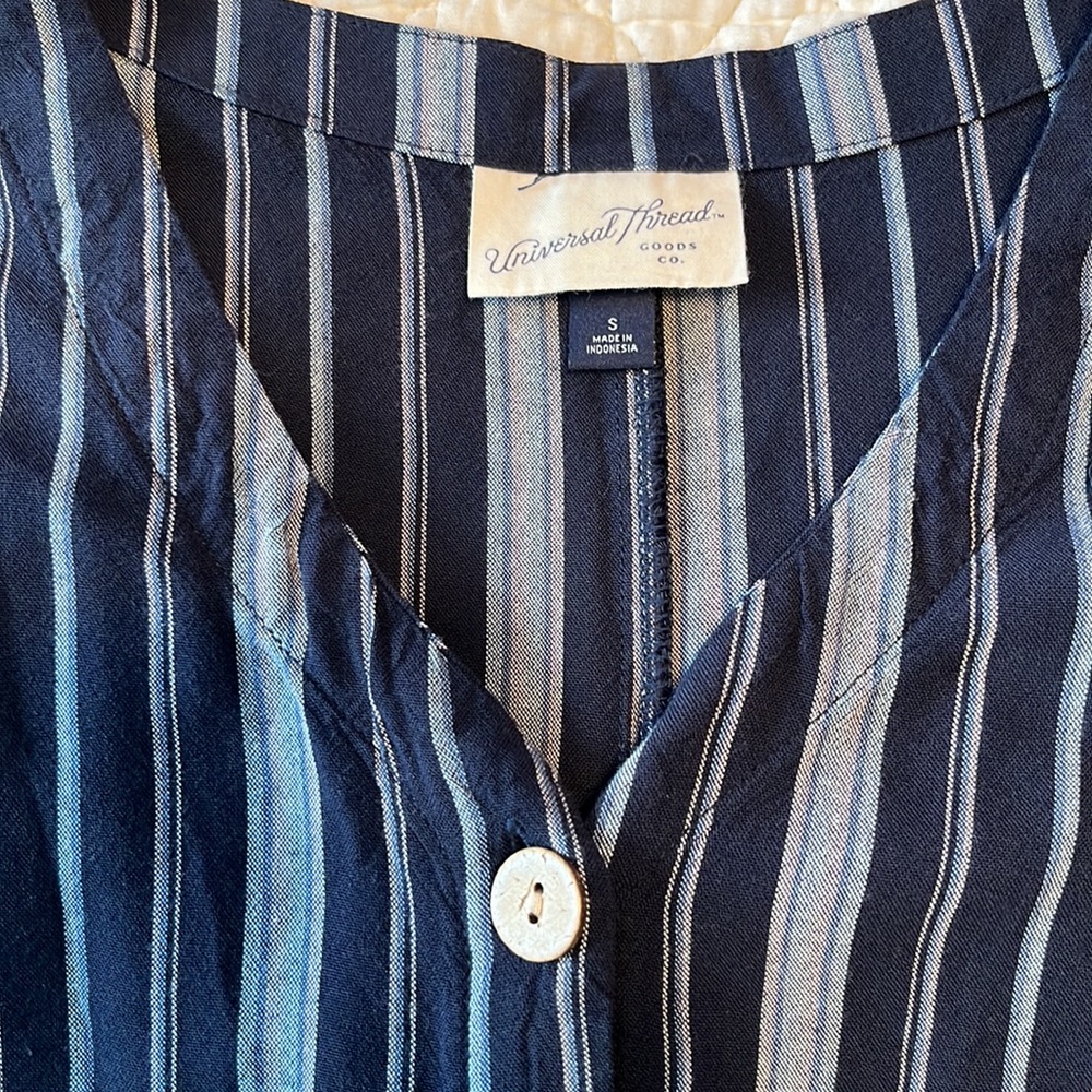 Universal Thread Button Down Striped Short Sleeve… - image 2